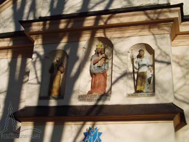 21_Cykliste_Detail kostela na Marianske hore.jpg